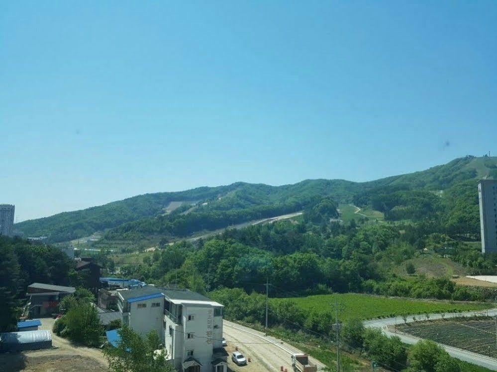 Phoenix Greentel Pyeongchang Exterior photo